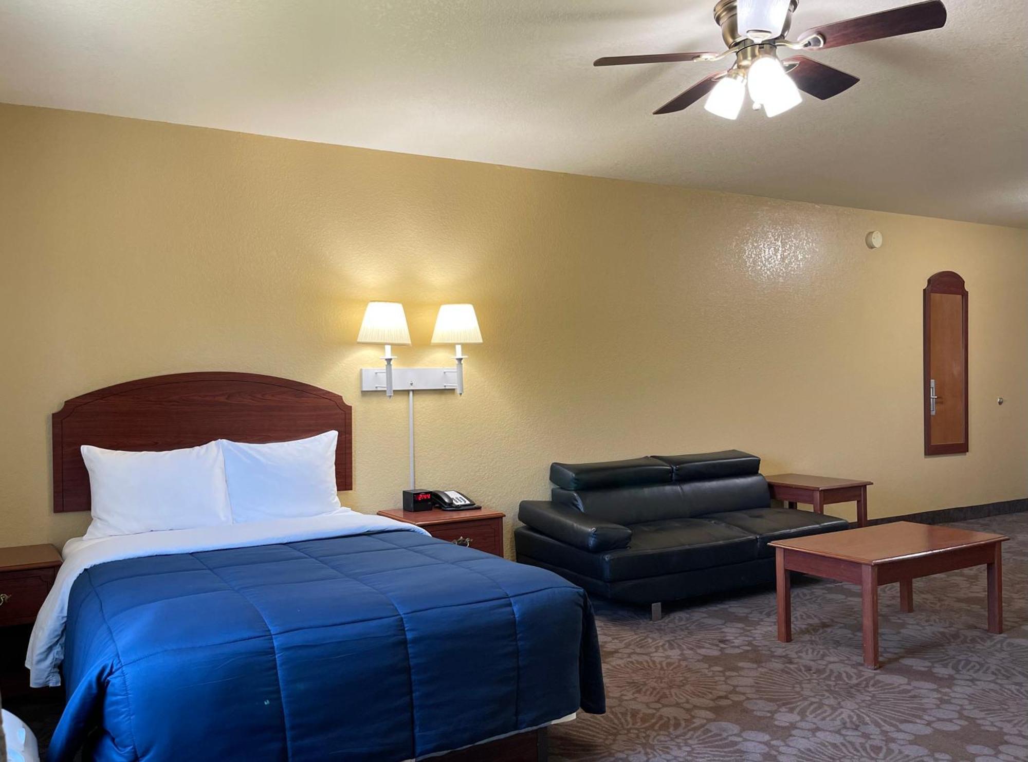 Candlelight Inn & Suites Hwy 69 Near Mcalester Dış mekan fotoğraf